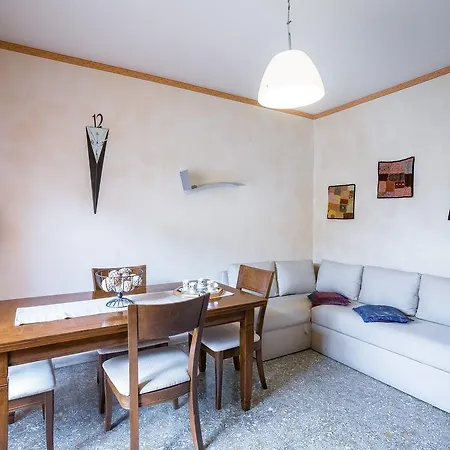 Prati Dei Papa Halldis Apartment Апартаменты Рим