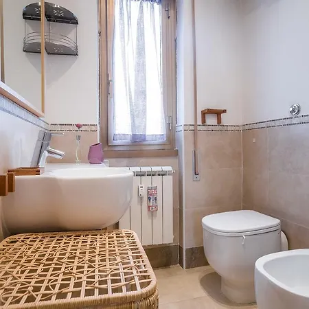 Апартаменты Prati Dei Papa Halldis Apartment