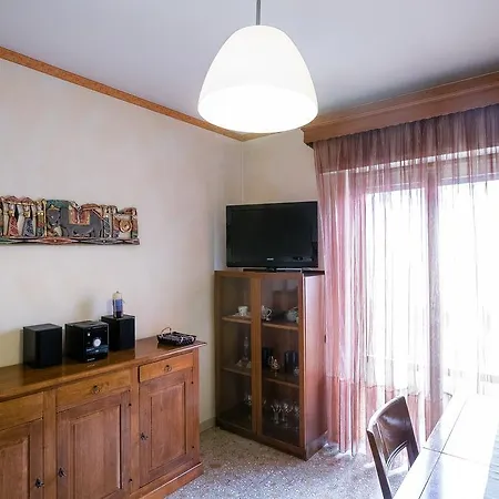 Prati Dei Papa Halldis Apartment Апартаменты