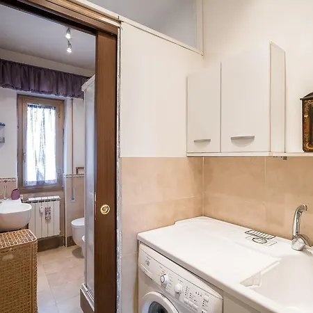 Апартаменты Prati Dei Papa Halldis Apartment *