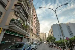 Prati Dei Papa Halldis Apartment